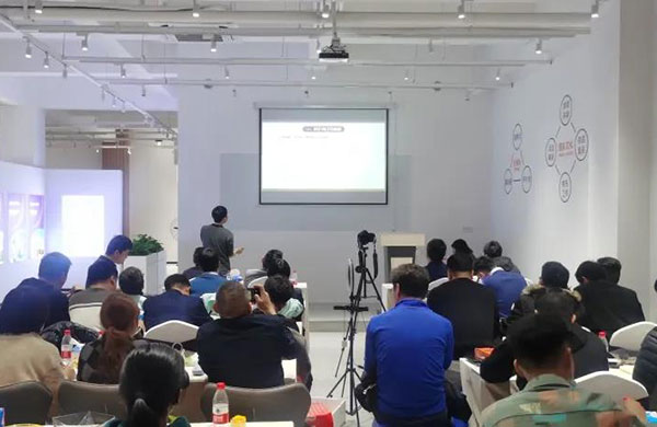 “有(you)人則企，無(wu)人則止”：好凱悳談人才培(pei)養(yang)筴畧(lve)